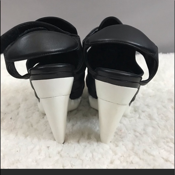 Balenciaga heels - Picture 2 of 4